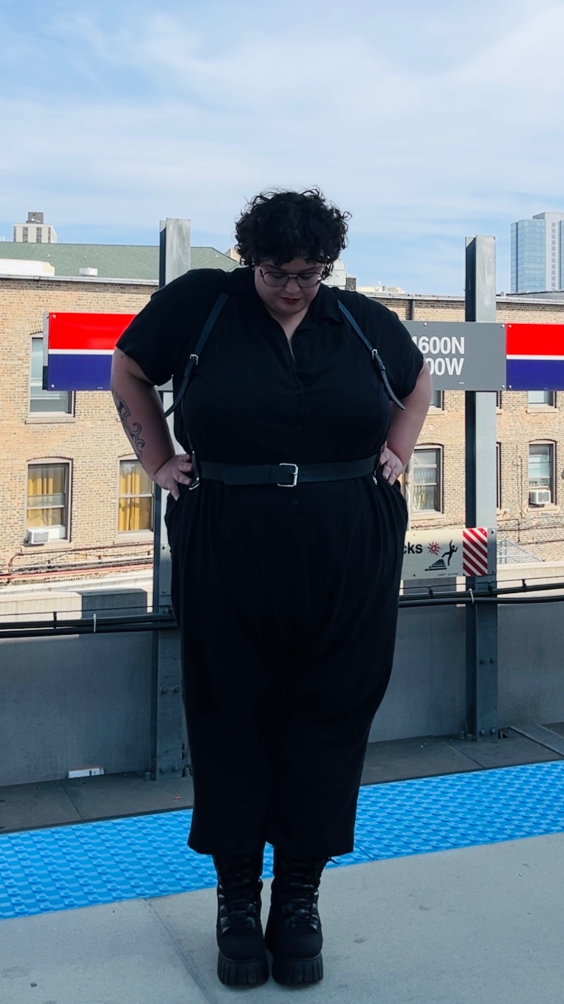 Kylie McKee on a Chicago L platform